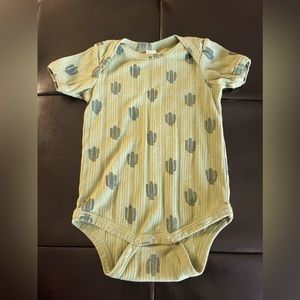 kate quinn cactus onesie 18-24 month